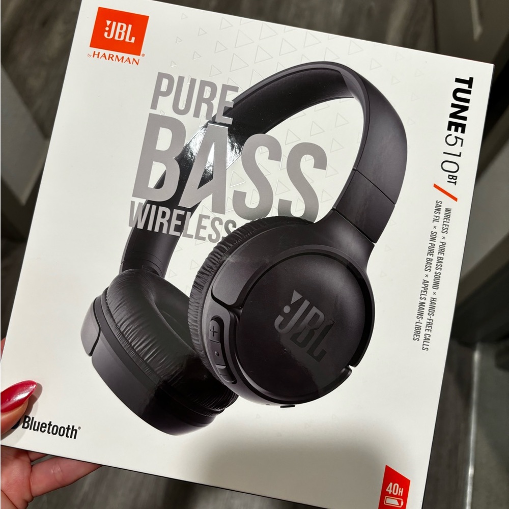 NWT JBL Wireless Headphones